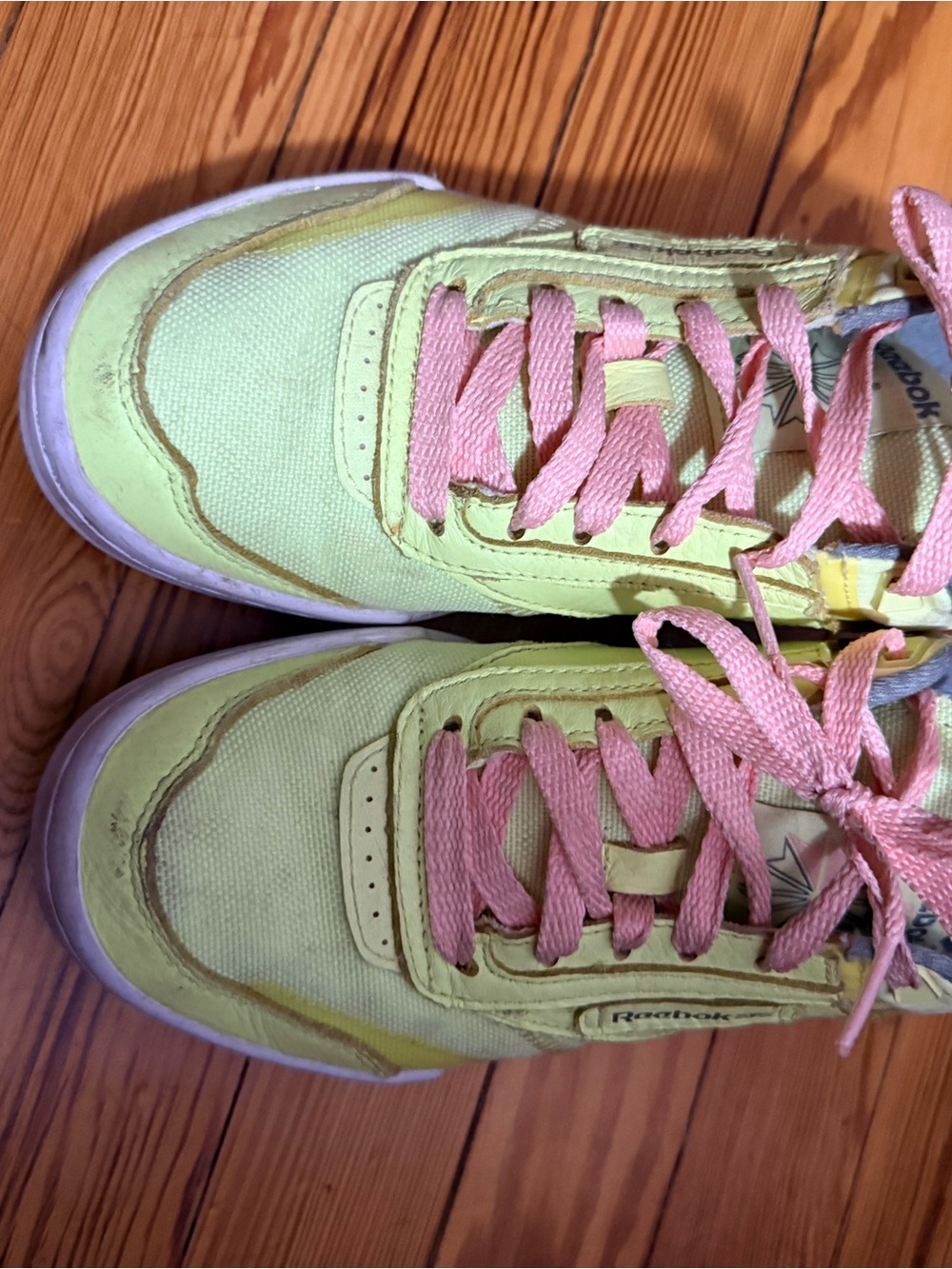 Reebok Yellow Sneakers with Pink Laces - Picture 2 of 5